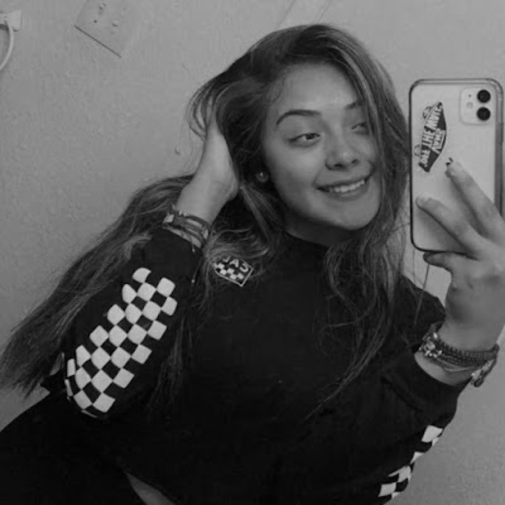 Meet your Posher, Mireya